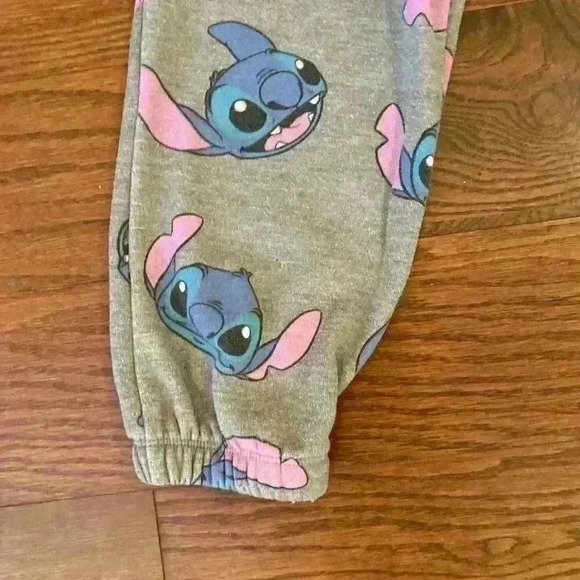Disney Youth Fleece Lined Sweatpants Stitch Graphic POCKETS size Small - Picture 4 of 10